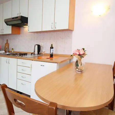 In Mit Eigenem Balkon By Interhome דירה באסקה